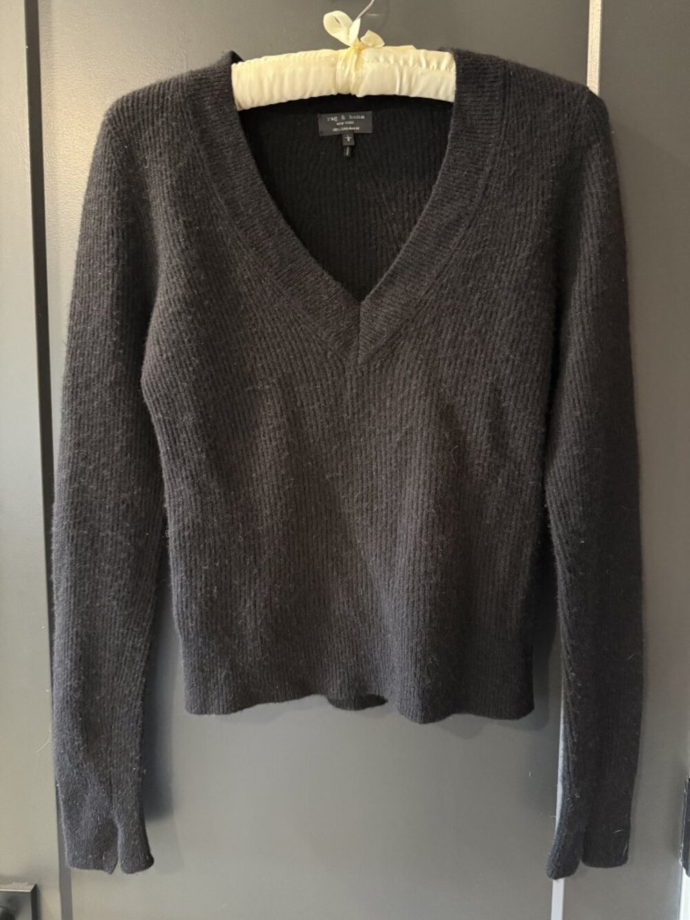 Rag & Bone Donna Black Ribbed V-Neck Sweater